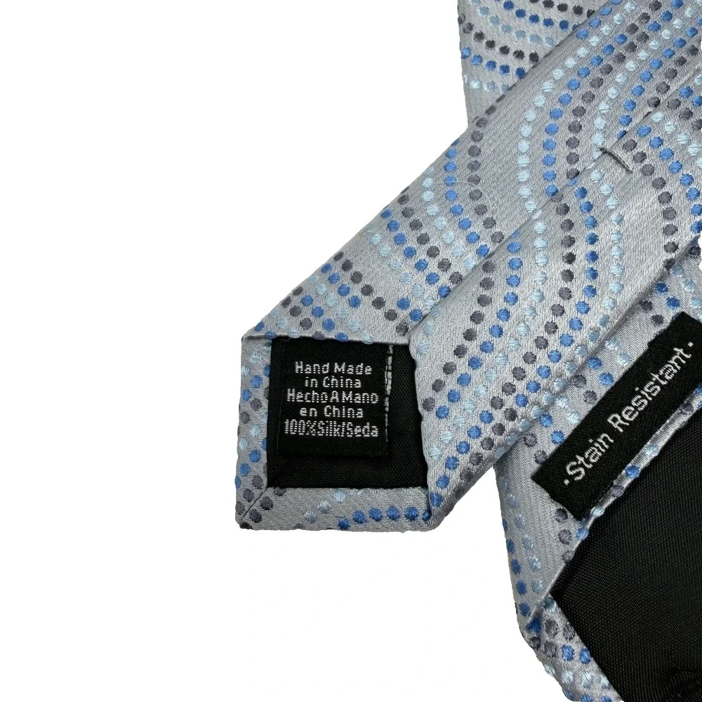 CROFT & BARROW Silk Necktie Wave Dot‎ Pattern Gray Blue Stain Resistant